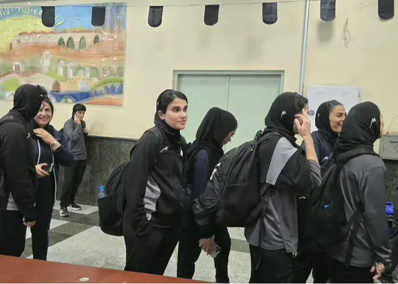 دختران تیم ملی فوتبال به ایران رسیدند